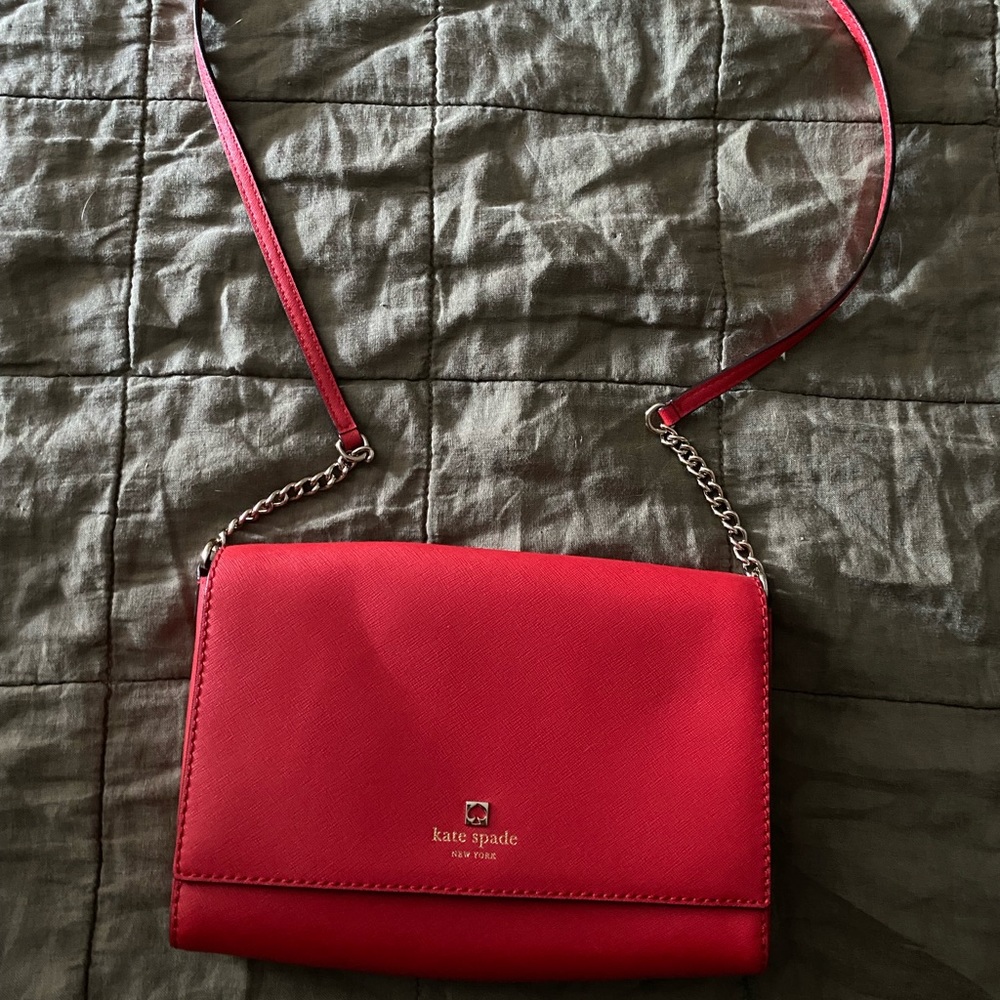 Red Kate spade crossbody bag